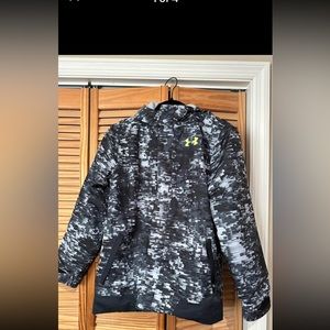 Under Armour ski/snowboarding jacket